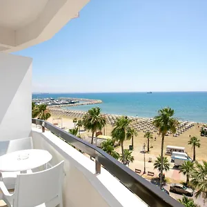 https://les-palmiers-beach-hotel.larnacahotels.org