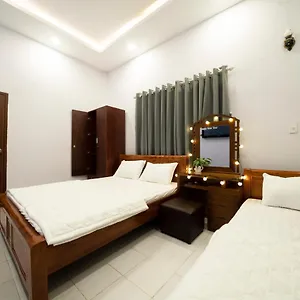 2* Hostel Saigon Center